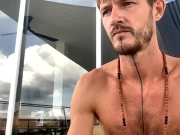 Luckyluckylukas Chaturbate stream image from April 22, 2025