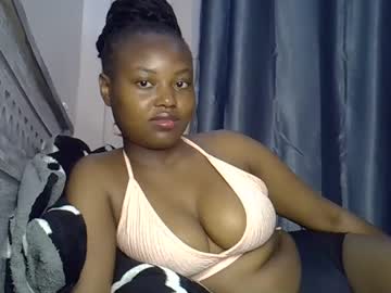 Luvly_Ebony Chaturbate stream image from April 22, 2025