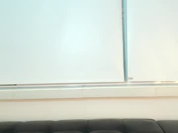Mia_Blazee Chaturbate stream image from April 22, 2025