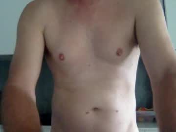 Newysub75 Chaturbate stream image from April 22, 2025