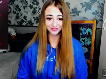 Weakness4u Chaturbate stream image from April 22, 2025