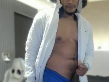 Blackcockroger Chaturbate stream image from April 22, 2025