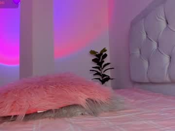 Lizzy111_ Chaturbate stream image from April 22, 2025