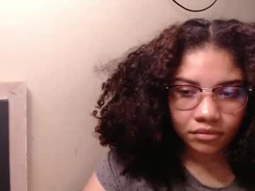 Madelene8 Chaturbate stream image from April 22, 2025