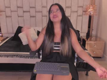 Maricooper Chaturbate stream image from April 22, 2025