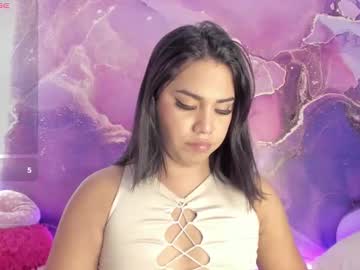 Mishelbubble01 Chaturbate stream image from April 22, 2025