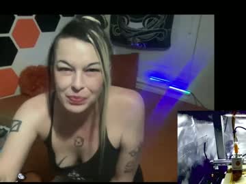 Chapelwaste Chaturbate stream image from April 22, 2025