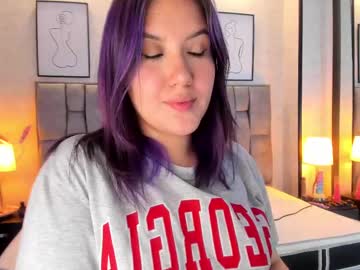 Emily_5weet Chaturbate stream image from April 22, 2025
