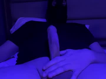 Italianpackn Chaturbate stream image from April 22, 2025
