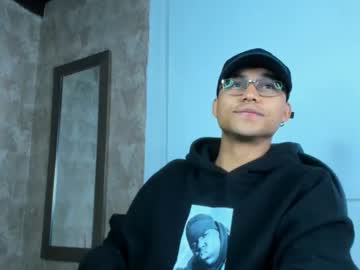 Koji_Hanayama1 Chaturbate stream image from April 22, 2025