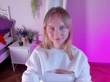 Amelia_Berns Chaturbate stream image from April 22, 2025