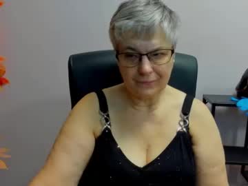 Iris_Xdesire Chaturbate stream image from April 22, 2025
