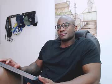 Mike_Oc Chaturbate stream image from April 22, 2025