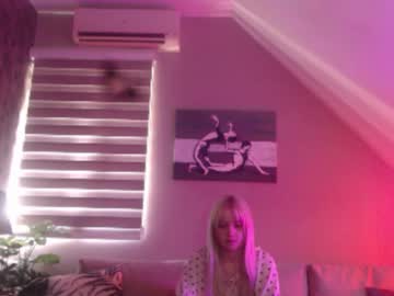 Dreamcatcherfantasy Chaturbate stream image from April 22, 2025