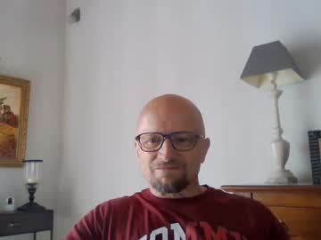 Lrda49 Chaturbate stream image from April 22, 2025