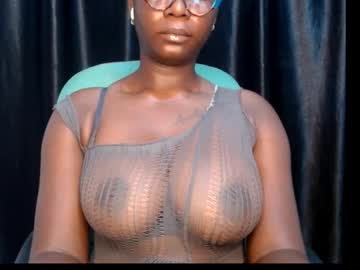 Sexy_Pearl12 Chaturbate stream image from April 22, 2025