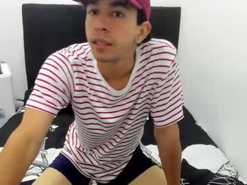 Flaco_Bellako Chaturbate stream image from April 22, 2025