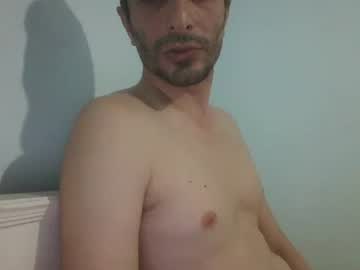 Saraclit Chaturbate stream image from April 22, 2025