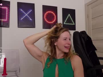 Agelina_Summer Chaturbate stream image from April 22, 2025