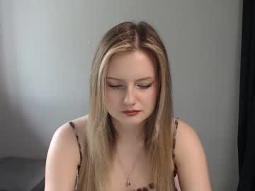 Mariabersa Chaturbate stream image from April 22, 2025