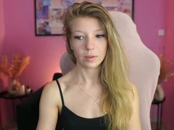 Missicute18 Chaturbate stream image from April 22, 2025