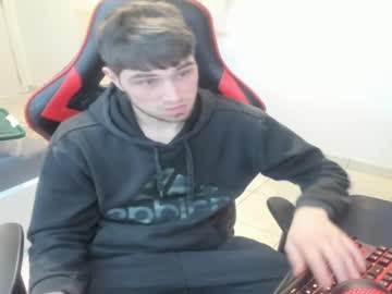 Anthonyloveseks Chaturbate stream image from April 22, 2025