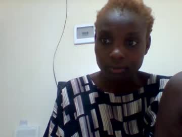 Queen_Wow2 Chaturbate stream image from April 22, 2025