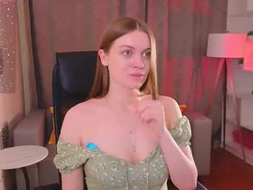 Lovellalipss Chaturbate stream image from April 22, 2025