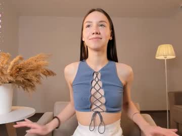 Moirebroady Chaturbate stream image from April 22, 2025