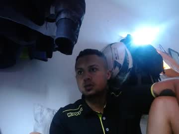 Aron_12345 Chaturbate stream image from April 22, 2025