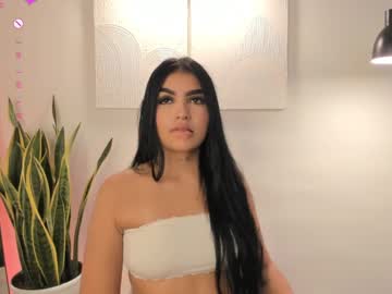 Emily_Kenner Chaturbate stream image from April 22, 2025