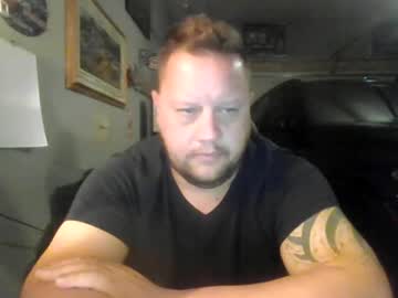 Johnnydub3685 Chaturbate stream image from April 22, 2025