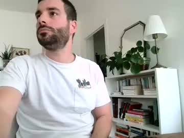 Simonxtem Chaturbate stream image from April 22, 2025
