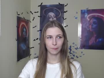 Stranger_Giirl Chaturbate stream image from April 22, 2025