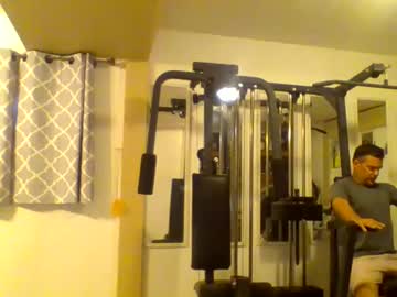 Willyummy420 Chaturbate stream image from April 22, 2025