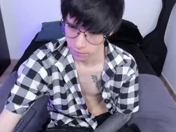 Andy_Twiink Chaturbate stream image from April 22, 2025