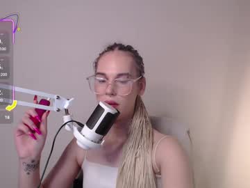 Cassiemich Chaturbate stream image from April 22, 2025