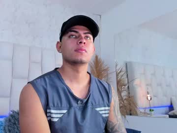 Marccogarcia Chaturbate stream image from April 22, 2025