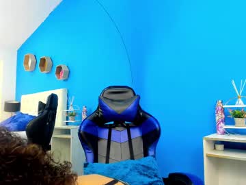 Naia_Rossee Chaturbate stream image from April 22, 2025