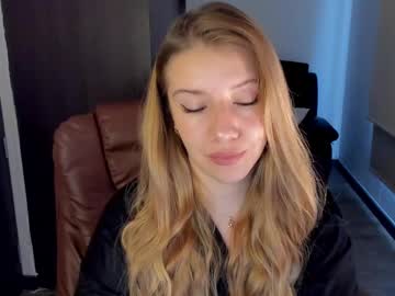 Sofia_Woodss Chaturbate stream image from April 22, 2025