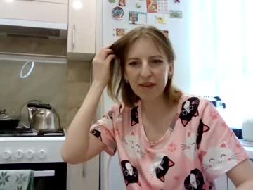 Sweet_Lilbunny Chaturbate stream image from April 22, 2025
