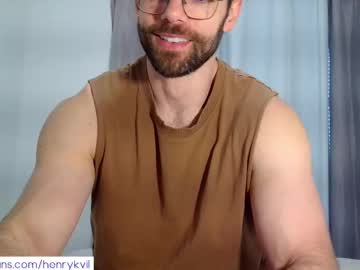Henrykvil Chaturbate stream image from April 22, 2025