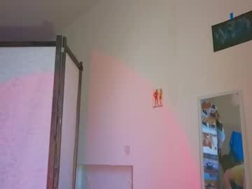 Magic_Mini_Moon Chaturbate stream image from April 22, 2025