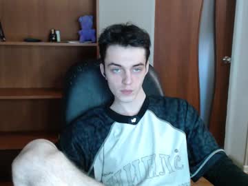 Xtraqqq Chaturbate stream image from April 22, 2025