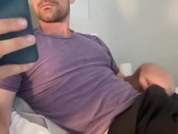 Bigcollegecock69690 Chaturbate stream image from April 22, 2025