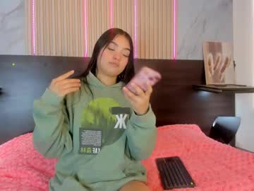 Julieta_Parker_ Chaturbate stream image from April 22, 2025