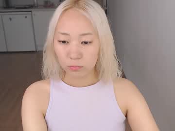 Kiara_Sunny Chaturbate stream image from April 22, 2025