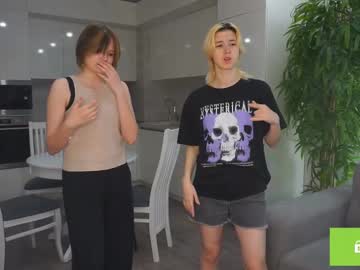 Kimjams Chaturbate stream image from April 22, 2025