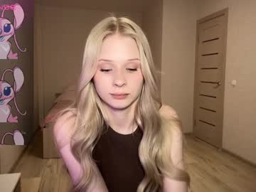 Sweetielis Chaturbate stream image from April 22, 2025