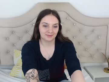 Mayakinky Chaturbate stream image from April 22, 2025